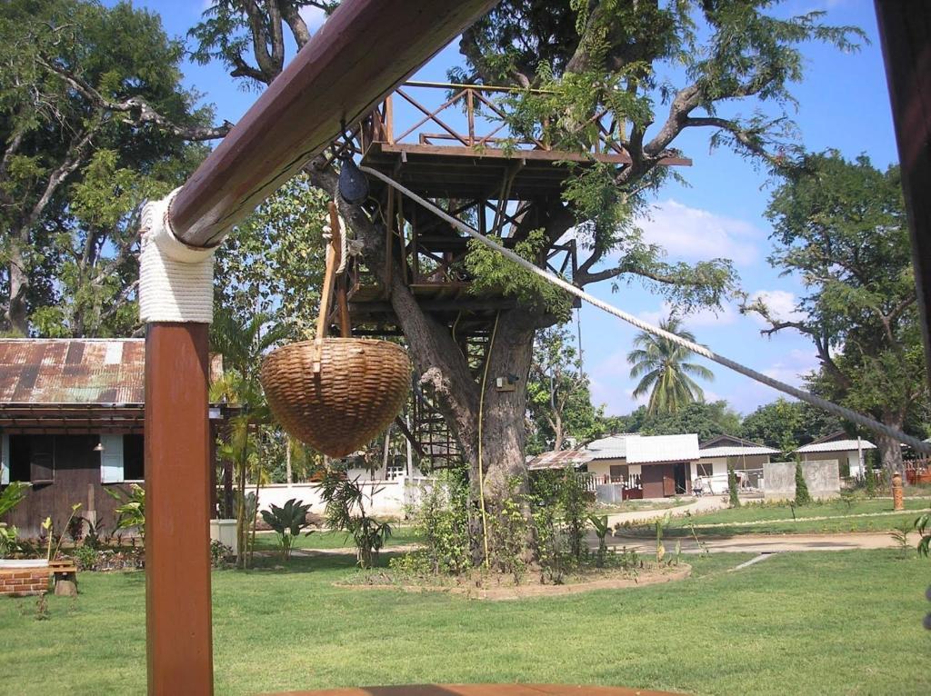Tamarind Grand Resort Mae Sariang Exteriör bild